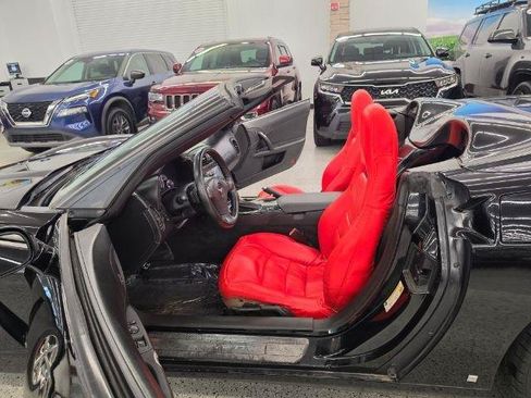 Used 2009 Chevrolet Corvette Convertible w/ Preferred Equipment Group RWD image 14