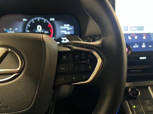 Used 2024 Lexus GX 550 w/ Accessory Package (31) image 14