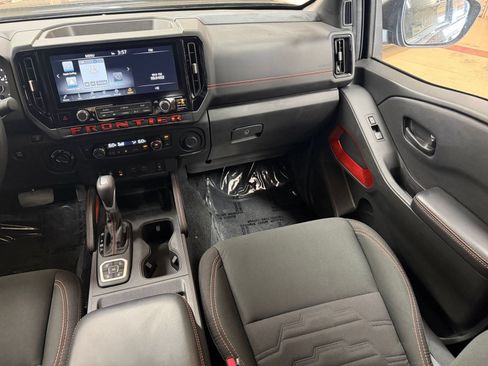 Used 2026 Nissan Frontier PRO-4X AWD/4WD image 35