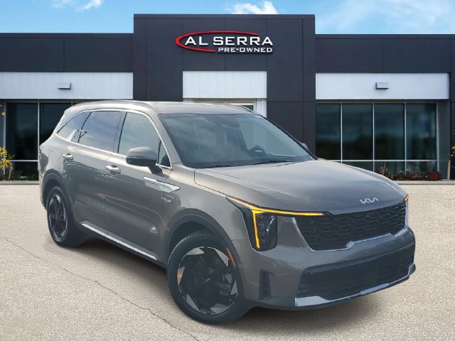Certified 2026 Kia Sorento EX AWD/4WD image 1
