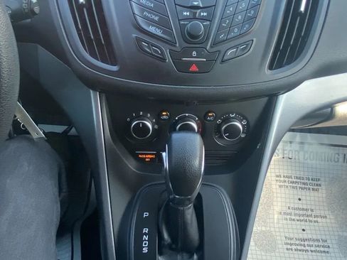 Used 2016 Ford Escape SE image 25