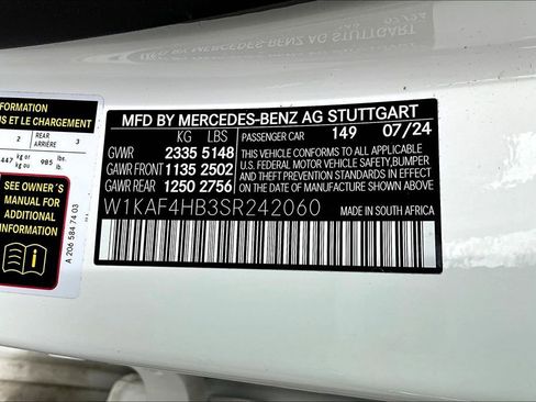 Used 2025 Mercedes-Benz C 300 4MATIC Sedan image 35