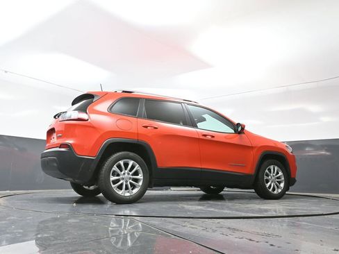 Used 2021 Jeep Cherokee Latitude image 24