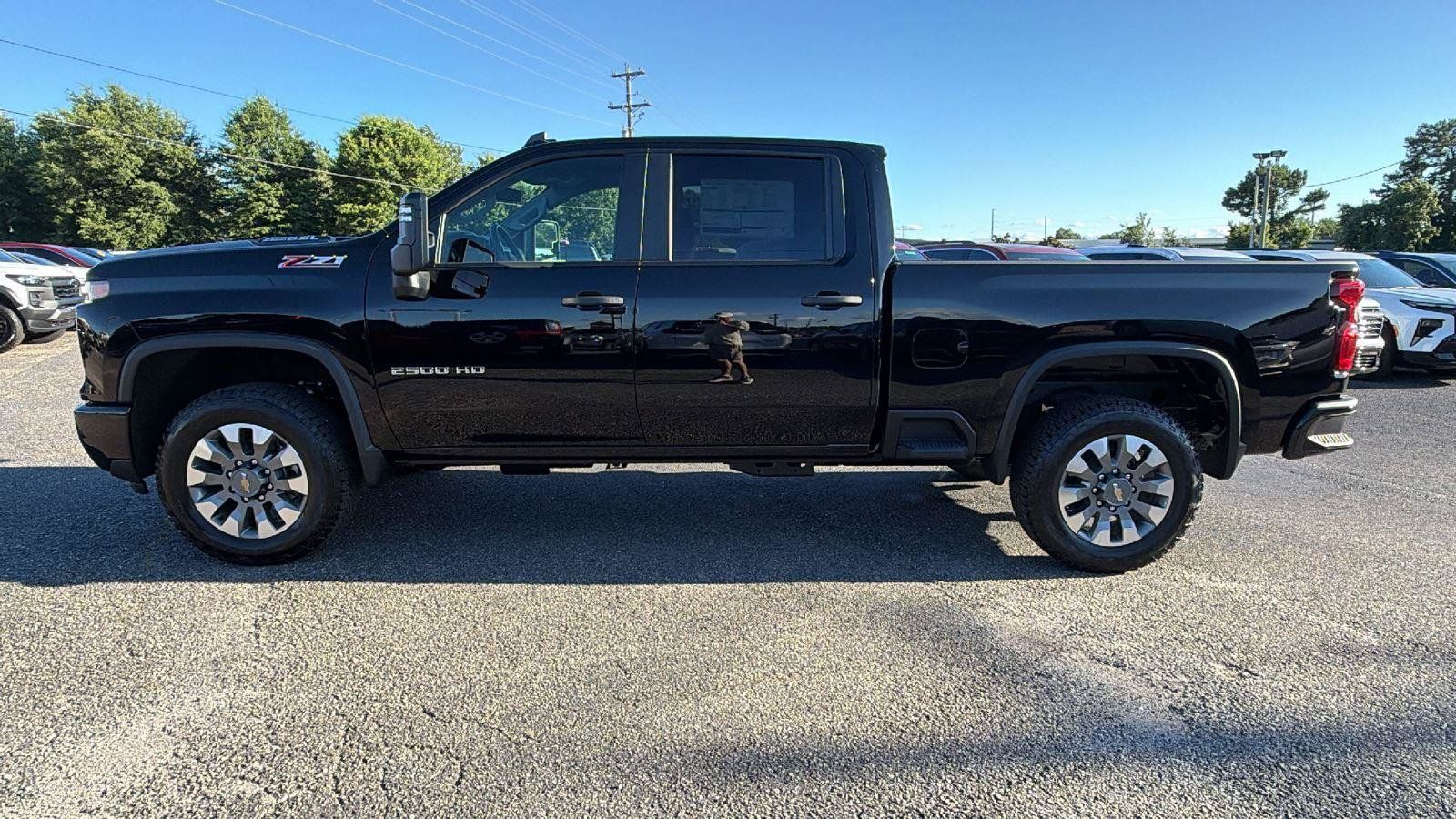 New 2026 Chevrolet Silverado 2500 Custom w/ Custom Value Package AWD/4WD image 12