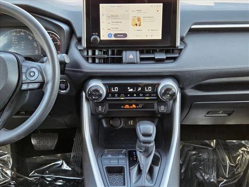 Used 2024 Toyota RAV4 XLE image 15