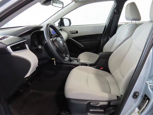 Used 2026 Toyota Corolla Cross L FWD image 16