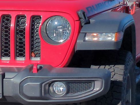 Used 2022 Jeep Gladiator Rubicon image 6