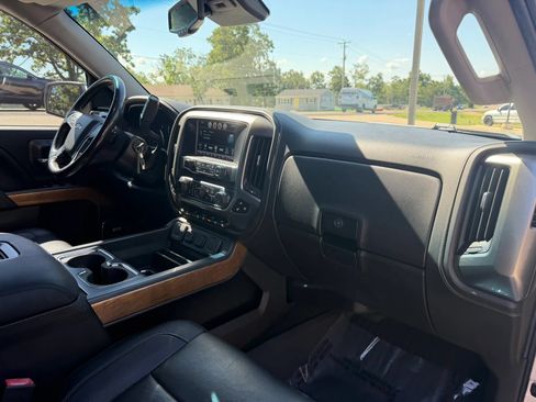 Used 2018 Chevrolet Silverado 1500 LTZ w/ Sport Package AWD/4WD image 49