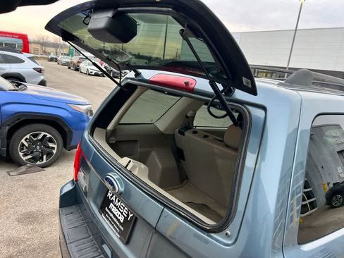 Used 2011 Ford Escape XLT w/ 202A Rapid Spec Order Code image 26