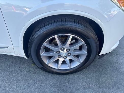 Used 2017 Buick Enclave Leather AWD/4WD image 42