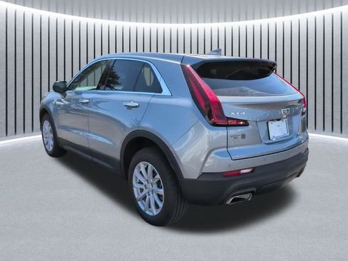 Certified 2023 Cadillac XT4 Luxury w/ Cold Weather Package AWD/4WD image 8