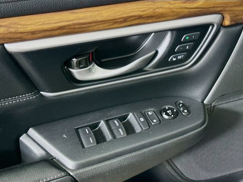 Used 2019 Honda CR-V Touring image 23