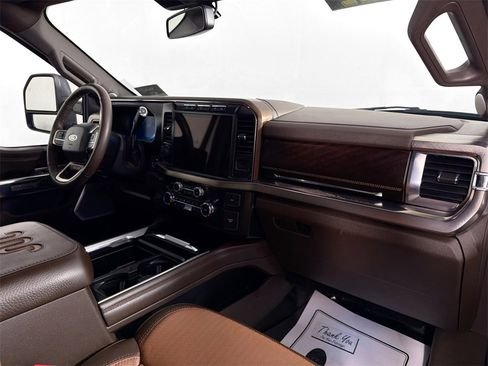 Used 2024 Ford F350 King Ranch image 32