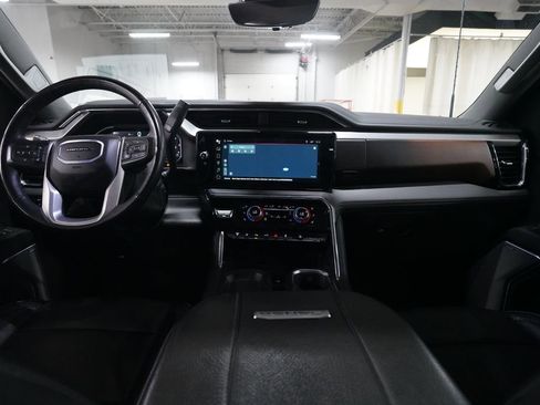 Used 2024 GMC Sierra 2500 Denali w/ Denali Reserve Package AWD/4WD image 6