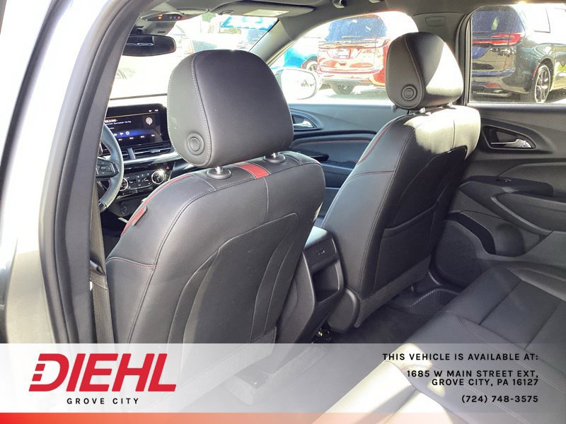 Used 2025 Chevrolet Trax RS w/ Driver Confidence Package FWD image 16