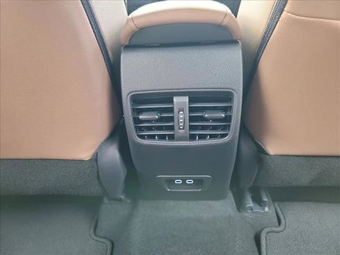 Used 2026 Toyota Corolla Cross XLE image 17