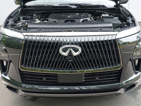 Used 2025 INFINITI QX80 Autograph w/ Premium Cargo Package AWD/4WD image 8