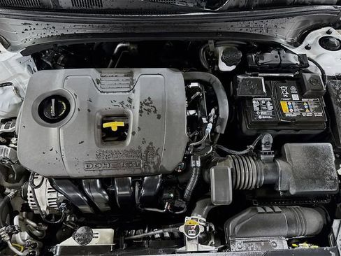 Used 2023 Kia Forte GT-Line w/ GT-Line Premium Package image 9