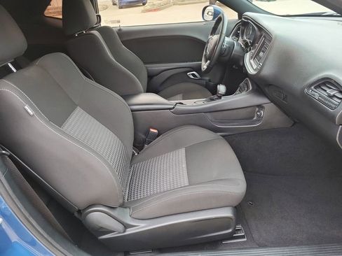 Used 2022 Dodge Challenger GT image 25