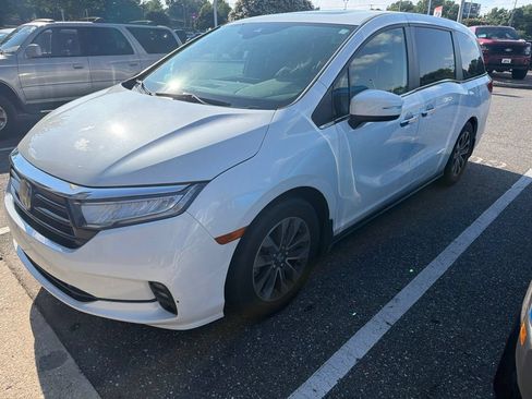 Used 2021 Honda Odyssey EX-L image 2