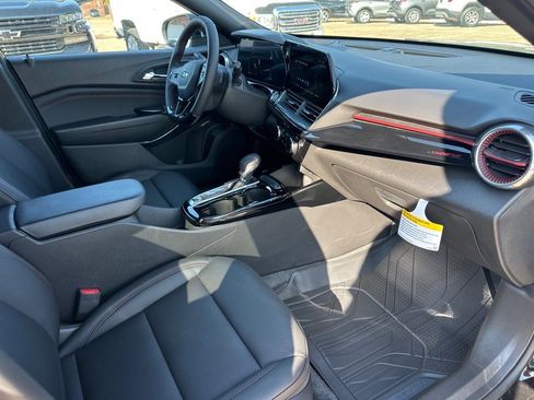 New 2025 Chevrolet Trax RS w/ Driver Confidence Package image 13