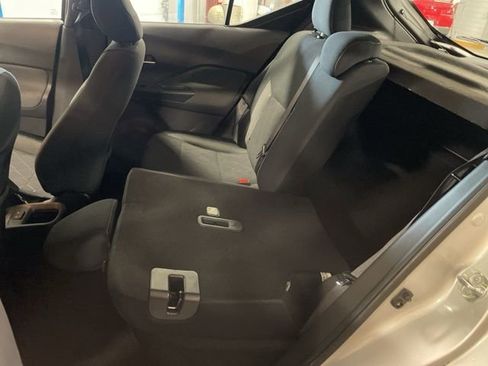 Used 2019 Nissan Kicks SV image 28