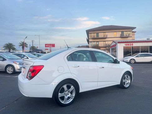 Used 2013 Chevrolet Sonic LTZ FWD image 9