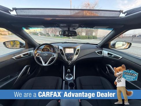 Used 2017 Hyundai Veloster Value Edition image 36