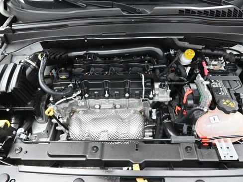 Used 2021 Jeep Renegade Latitude w/ Convenience Group image 32