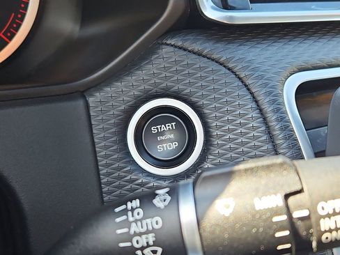 Used 2023 Land Rover Range Rover Velar R-Dynamic S image 27