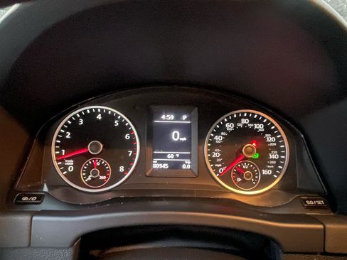 Used 2017 Volkswagen Tiguan Limited image 9