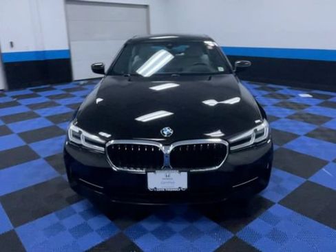 Used 2021 BMW 540i xDrive w/ Premium Package AWD/4WD image 3