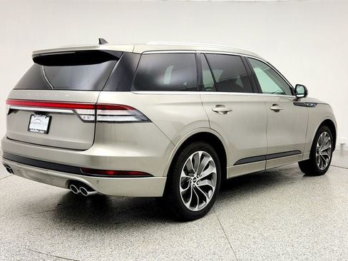 Used 2023 Lincoln Aviator Grand Touring w/ Equipment Group 301A AWD/4WD image 5