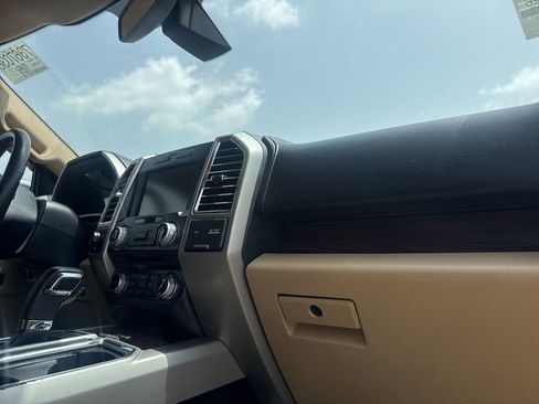 Used 2015 Ford F150 Lariat w/ Equipment Group 502A Luxury RWD image 22