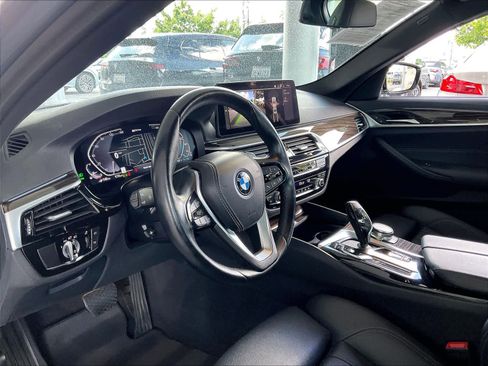Used 2023 BMW 530e w/ Convenience Package RWD image 15