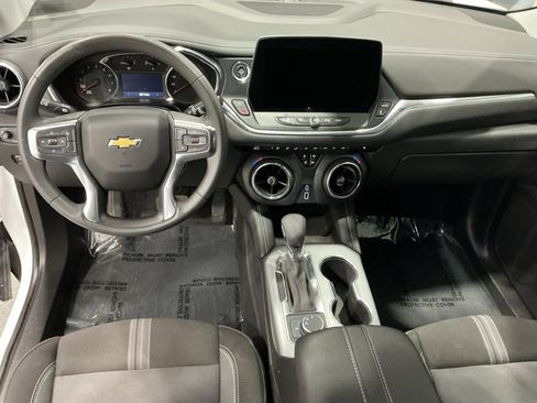 Used 2024 Chevrolet Blazer LT image 18