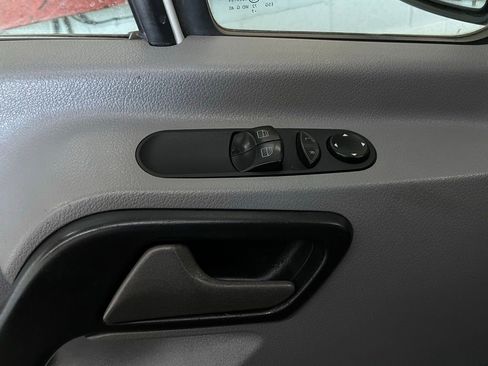 Used 2017 Mercedes-Benz Sprinter 144 Cargo image 33