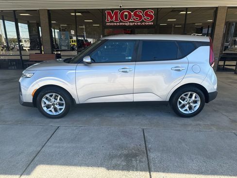 Used 2020 Kia Soul S image 7