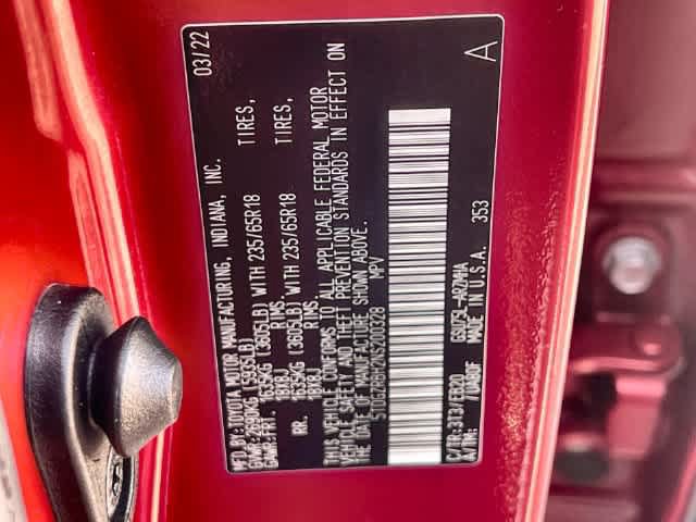 Used 2022 Toyota Highlander XLE AWD/4WD image 5