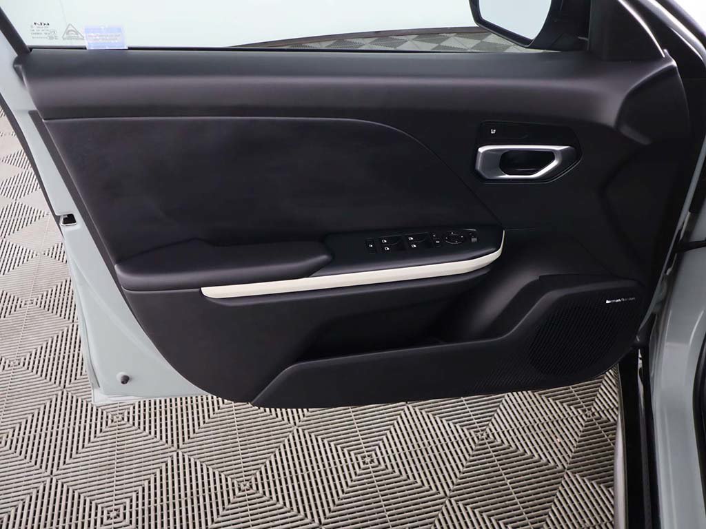 Used 2025 Kia K4 GT-Line Turbo FWD image 25