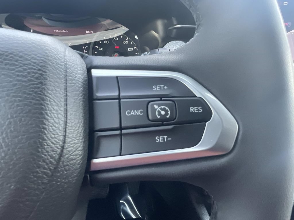 Used 2023 Jeep Compass Latitude AWD/4WD image 23