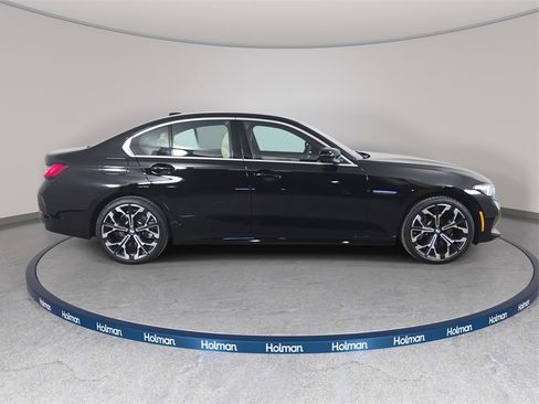 New 2026 BMW 330i xDrive Sedan w/ Premium Package image 4