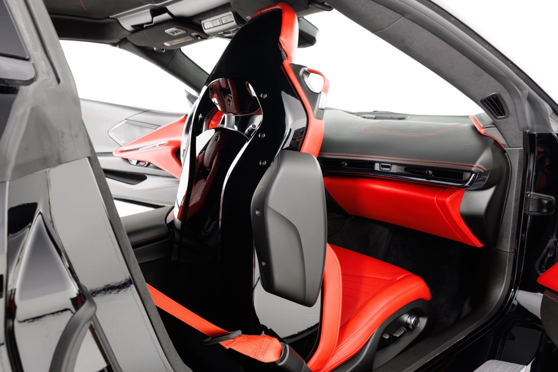Used 2024 Chevrolet Corvette Stingray Premium Cpe w/ Z51 Performance Package RWD image 48
