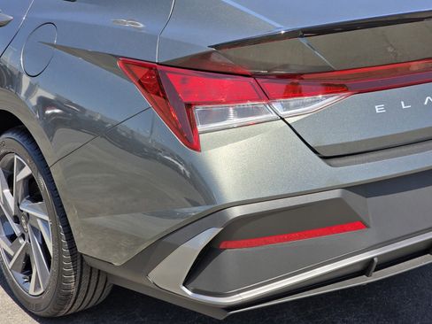 New 2025 Hyundai Elantra Sport image 11