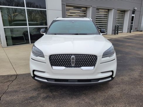 Certified 2023 Lincoln Aviator Reserve w/ Elements Package Plus image 18