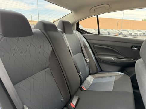 Used 2025 Nissan Versa SV w/ Trunk Package image 38