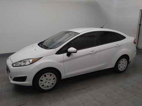Used 2018 Ford Fiesta S FWD image 2