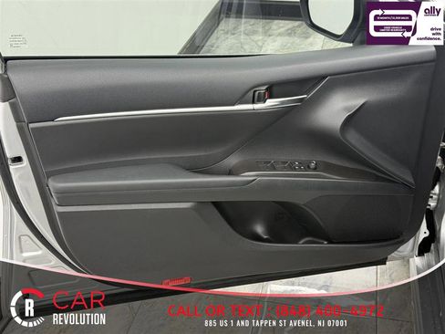 Used 2023 Toyota Camry SE image 24