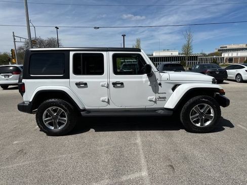 Used 2020 Jeep Wrangler Unlimited Sahara AWD/4WD image 6