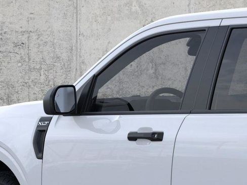 New 2025 Ford Maverick XLT FWD image 21